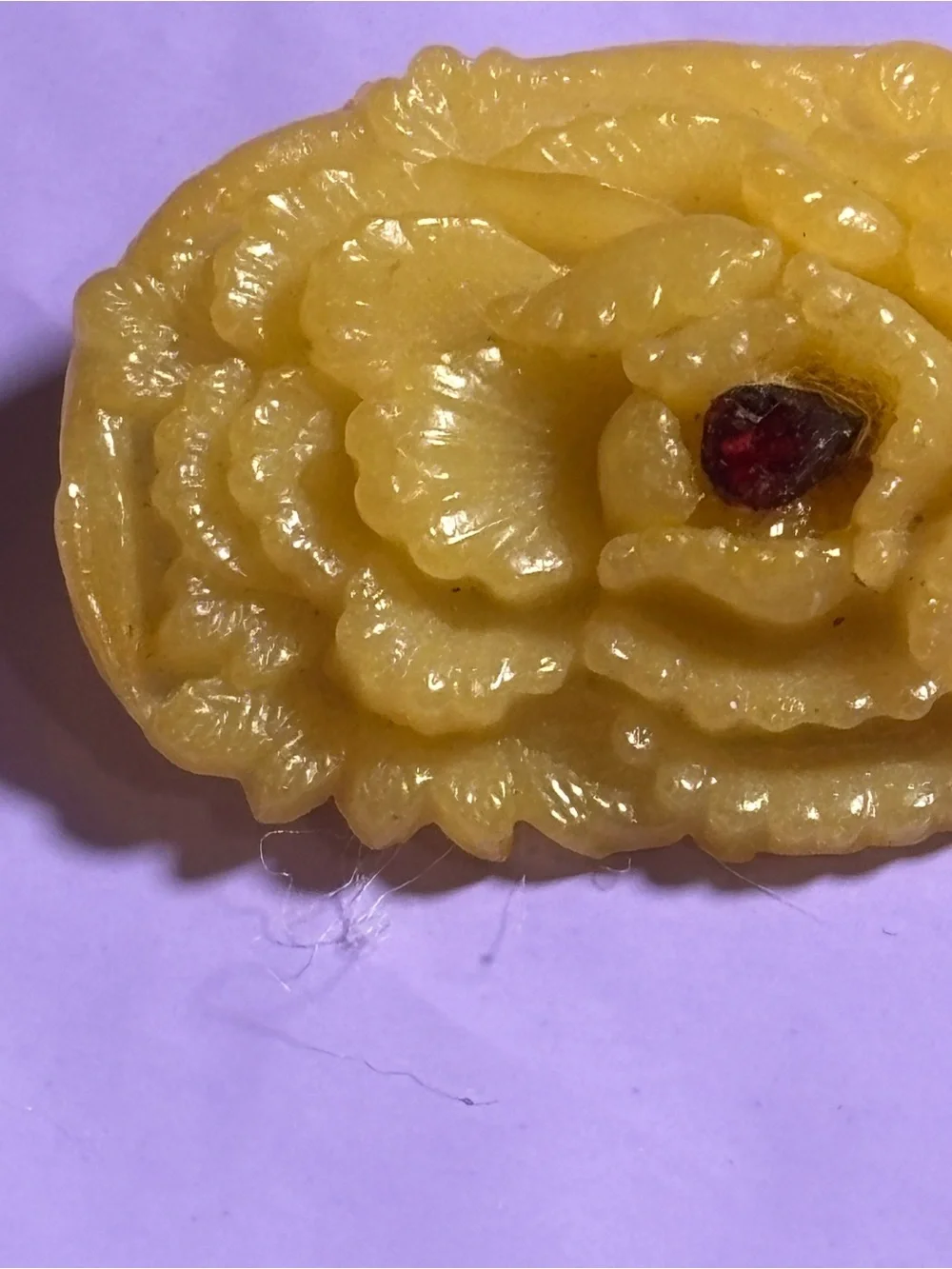 VTG - 1930s - Egg Yolk Carmel Butterscotch Baltic Amber Pin